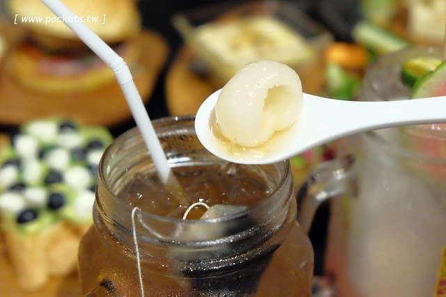 新天地西洋博物館｜充滿文藝復興氛圍的圖書館，新天地餐廳馥樂詩輕食 @飛天璇的口袋