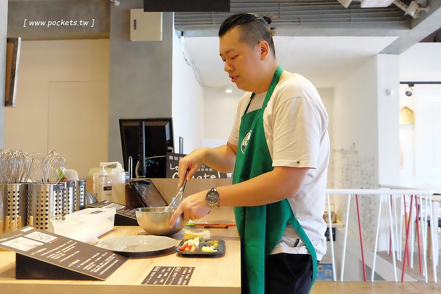 亞尼克台中旗艦店┃台中西區美食：座落在美術館綠園道旁，生乳捲、地瓜酥、喜Q餅年節伴手禮一網打盡，二樓還有自主DIY體驗專區 @飛天璇的口袋