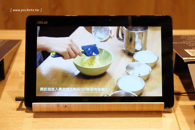 亞尼克台中旗艦店┃台中西區美食：座落在美術館綠園道旁，生乳捲、地瓜酥、喜Q餅年節伴手禮一網打盡，二樓還有自主DIY體驗專區 @飛天璇的口袋