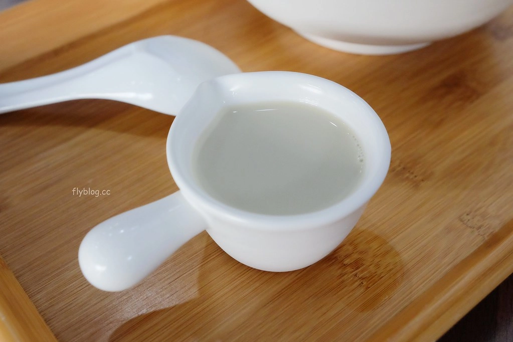 台中西區｜好豆堂商號．冰品豆花都很好吃，模範街必吃美食推薦 @飛天璇的口袋