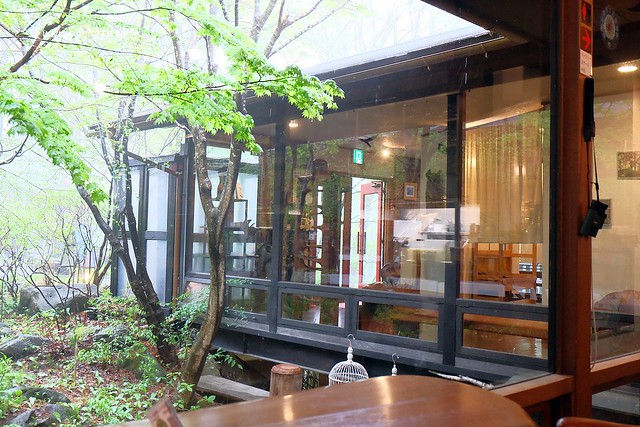 日本山梨｜八ヶ岳倶樂部 Yatsugatake Club．清里如夢似幻的山中咖啡館，日本藝人柳生真吾所開設 @飛天璇的口袋