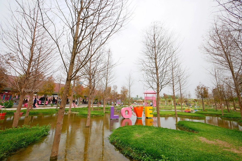 雲林古坑｜古坑珍．粉紅城堡．水漾森林教堂：充滿浪漫氛圍的童話森林~粉紅城堡、大草原、彩虹步道、水漾森林，情侶約會和親子旅遊的好地方 @飛天璇的口袋