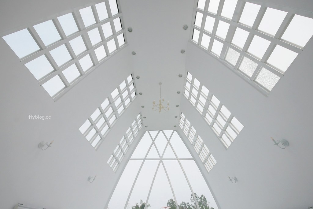 雲林古坑｜古坑珍．粉紅城堡．水漾森林教堂：充滿浪漫氛圍的童話森林~粉紅城堡、大草原、彩虹步道、水漾森林，情侶約會和親子旅遊的好地方 @飛天璇的口袋