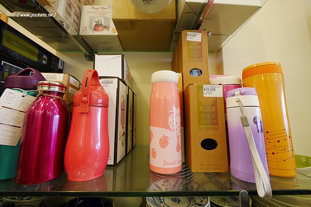 僑俐瓷器┃彰化餐具批發：$39元起！日本有田燒、瓷窯、輕量瓷、砂鍋、骨瓷杯、木餐盤、鍋碗瓢盆、下午茶具、禮盒、日本櫻花杯都有&hellip;讓人失心瘋的好地方！ @飛天璇的口袋