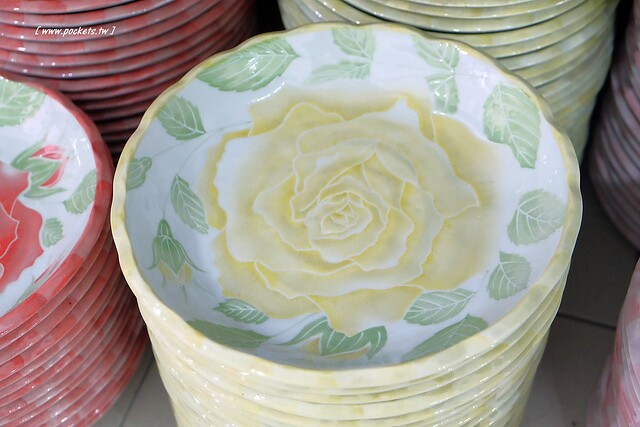 僑俐瓷器┃彰化餐具批發：$39元起！日本有田燒、瓷窯、輕量瓷、砂鍋、骨瓷杯、木餐盤、鍋碗瓢盆、下午茶具、禮盒、日本櫻花杯都有&hellip;讓人失心瘋的好地方！ @飛天璇的口袋