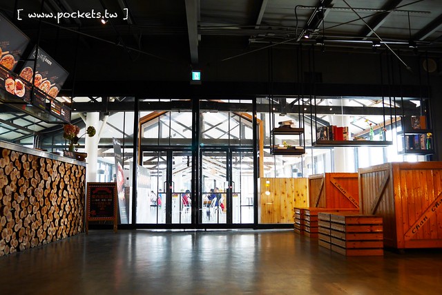 雲林崙背｜千巧谷牛樂園牧場：結合沙坑、餵魚、美食、牧場，適合親子旅遊的地點 @飛天璇的口袋