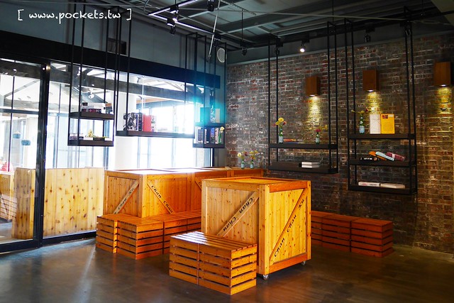 雲林崙背｜千巧谷牛樂園牧場：結合沙坑、餵魚、美食、牧場，適合親子旅遊的地點 @飛天璇的口袋