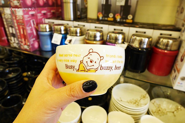 僑俐瓷器┃彰化餐具批發：$39元起！日本有田燒、瓷窯、輕量瓷、砂鍋、骨瓷杯、木餐盤、鍋碗瓢盆、下午茶具、禮盒、日本櫻花杯都有&hellip;讓人失心瘋的好地方！ @飛天璇的口袋