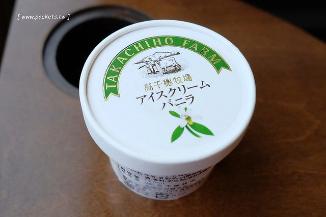 日本大分｜由布院之森列車，旅遊九州必搭JR特急ゆふいんの森 ，復古又美麗的車廂，還可以享用火車美食 @飛天璇的口袋