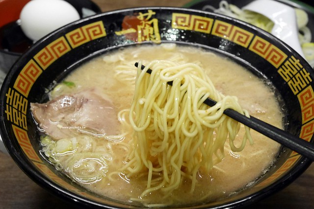 【日本東京】一蘭拉麵淺草店~一蘭屋台拉麵2015年開幕，東京銀座線在浅草駅8號出口旁，東橫inn淺草雷門步行10分鐘 @飛天璇的口袋