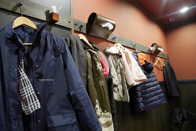 【日本東京】一蘭拉麵淺草店~一蘭屋台拉麵2015年開幕，東京銀座線在浅草駅8號出口旁，東橫inn淺草雷門步行10分鐘 @飛天璇的口袋