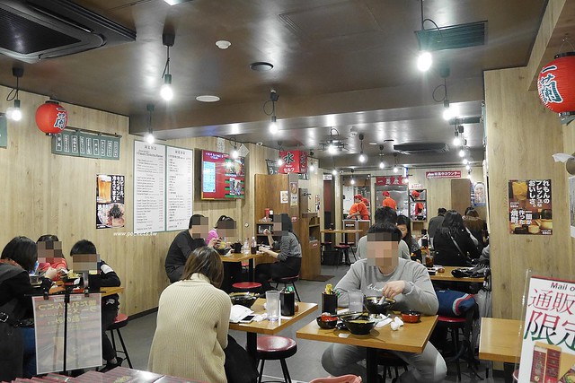 【日本東京】一蘭拉麵淺草店~一蘭屋台拉麵2015年開幕，東京銀座線在浅草駅8號出口旁，東橫inn淺草雷門步行10分鐘 @飛天璇的口袋