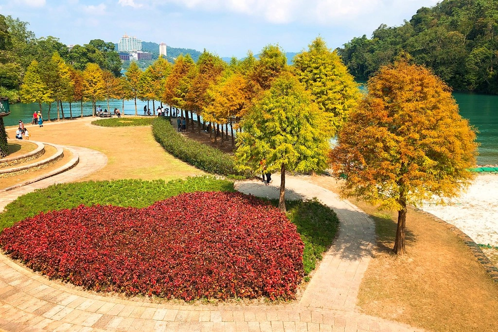 南投魚池｜向山遊客中心．日月潭必訪的水社碼頭，CNN評選世界最美的自由車道之一 @飛天璇的口袋