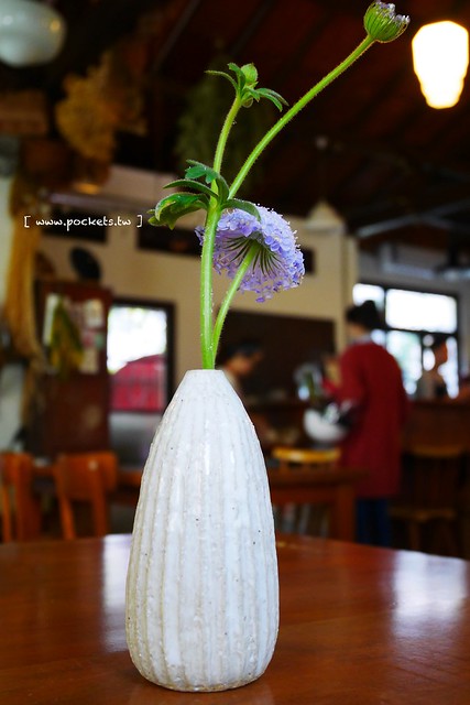 Yokoneco松鼠食堂．リスの食堂┃台中西區美食：只接受FB預約的隱密餐廳，結合花藝和美食，餐點走的是家常味 @飛天璇的口袋