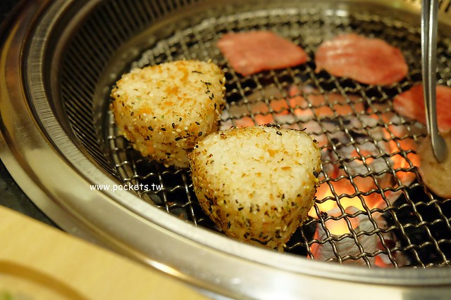 京東燒肉專門店｜一個人吃了一頭牛，好吃又有質感的燒肉店，捷運松山南京站步行3分鐘，台北東區好吃燒肉推薦 @飛天璇的口袋