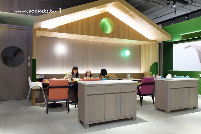 Hide&Seek嘻遊聚親子餐廳┃台中西屯美食：使用德國HABA頂級無毒遊具，沙坑、球池、溜滑梯&hellip;讓小孩子賴著不走的遊戲天堂，餐點的表現也不錯 @飛天璇的口袋