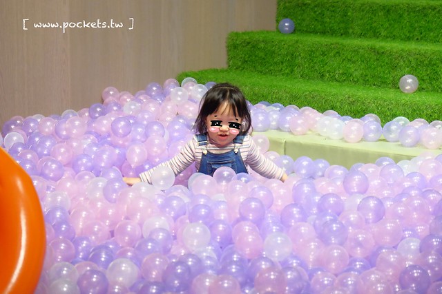 Hide&Seek嘻遊聚親子餐廳┃台中西屯美食：使用德國HABA頂級無毒遊具，沙坑、球池、溜滑梯&hellip;讓小孩子賴著不走的遊戲天堂，餐點的表現也不錯 @飛天璇的口袋