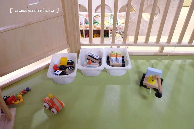 Hide&Seek嘻遊聚親子餐廳┃台中西屯美食：使用德國HABA頂級無毒遊具，沙坑、球池、溜滑梯&hellip;讓小孩子賴著不走的遊戲天堂，餐點的表現也不錯 @飛天璇的口袋