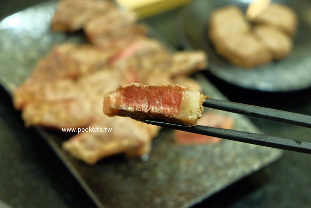 京東燒肉專門店｜一個人吃了一頭牛，好吃又有質感的燒肉店，捷運松山南京站步行3分鐘，台北東區好吃燒肉推薦 @飛天璇的口袋