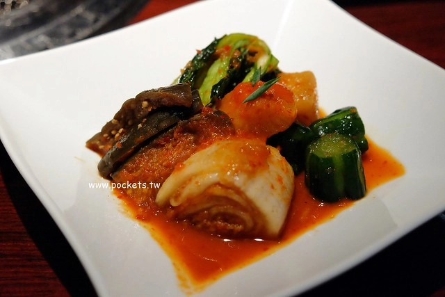 日本沖繩｜敘敘苑燒肉｜日本超人氣燒肉店，和牛質感一等一沒話說，但是價格也是一等一的，推薦商業午餐比較划算 @飛天璇的口袋