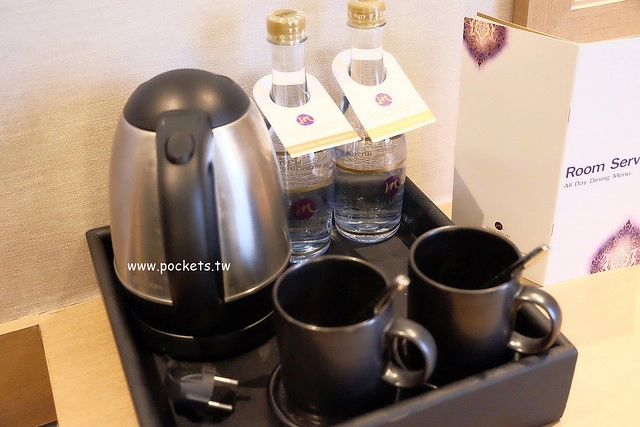 泰國曼谷｜曼谷雅高美居大酒店 Grand Mercure Bangkok Fortune｜MRT捷運站步行3分鐘，Tesco步行5分鐘、對面是Central Plaza百貨 @飛天璇的口袋