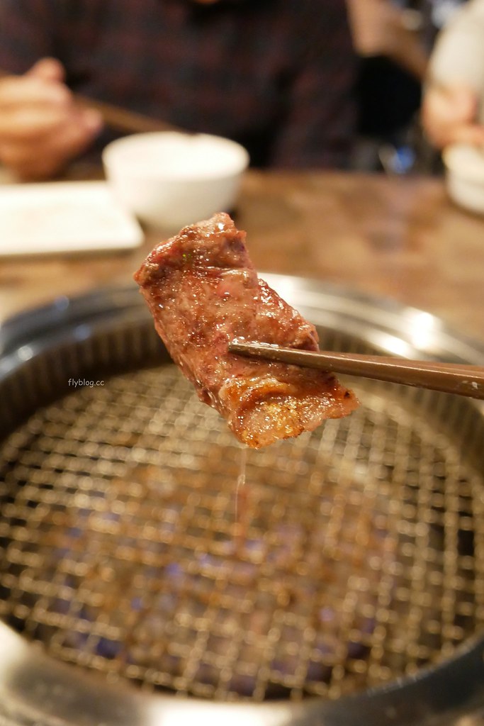 森森燒肉@中科店┃台中西屯：東西好吃服務也不錯，當月壽星生日還有打8.5折 @飛天璇的口袋