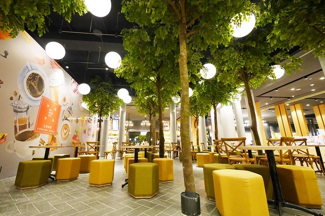 台中秀泰廣場站前店｜東區最潮藝術娛樂打卡新地標，結合美食、電影、購物、展覽和petite &eacute;tude小書房 @飛天璇的口袋