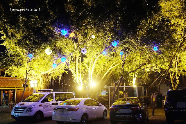 2017豐慶燈景賀新年-花都山城亮藝點┃豐原：葫蘆墩公園體驗不一樣的燈藝饗宴，由國際級大師所設計，花博四寶也亮相，還有小孩超愛的咖啡杯和小火車 @飛天璇的口袋