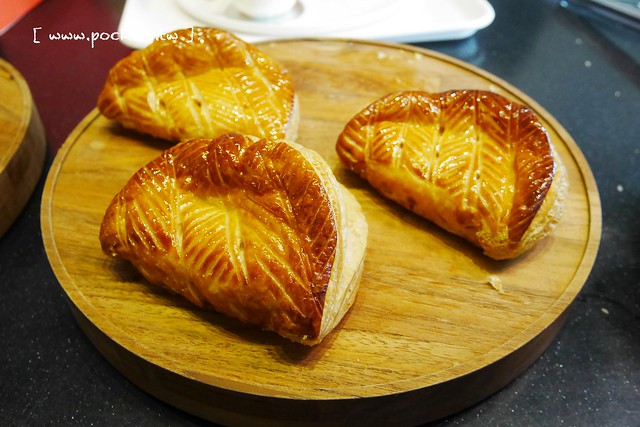 台中西區｜CJSJ法式甜點概念店．法國甜點米其林師傅領軍，草悟道散步美食 @飛天璇的口袋