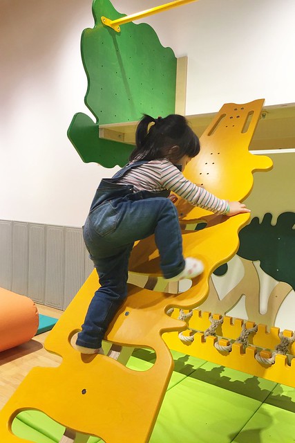 Hide&Seek嘻遊聚親子餐廳┃台中西屯美食：使用德國HABA頂級無毒遊具，沙坑、球池、溜滑梯&hellip;讓小孩子賴著不走的遊戲天堂，餐點的表現也不錯 @飛天璇的口袋