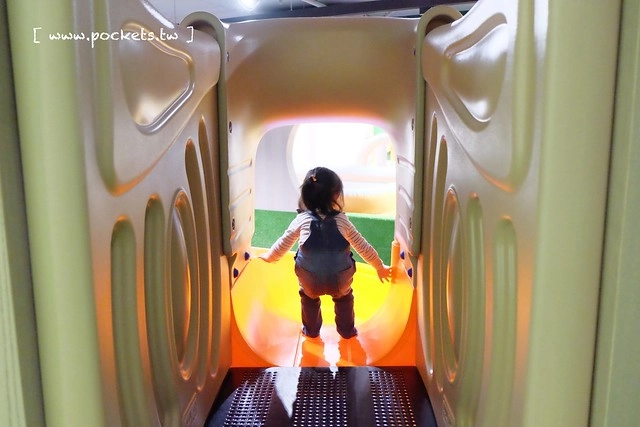 Hide&Seek嘻遊聚親子餐廳┃台中西屯美食：使用德國HABA頂級無毒遊具，沙坑、球池、溜滑梯&hellip;讓小孩子賴著不走的遊戲天堂，餐點的表現也不錯 @飛天璇的口袋