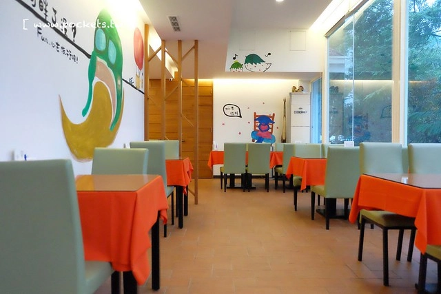 台中新社｜桃李河畔．新社著名景觀餐廳，浪漫森林玻璃屋 @飛天璇的口袋