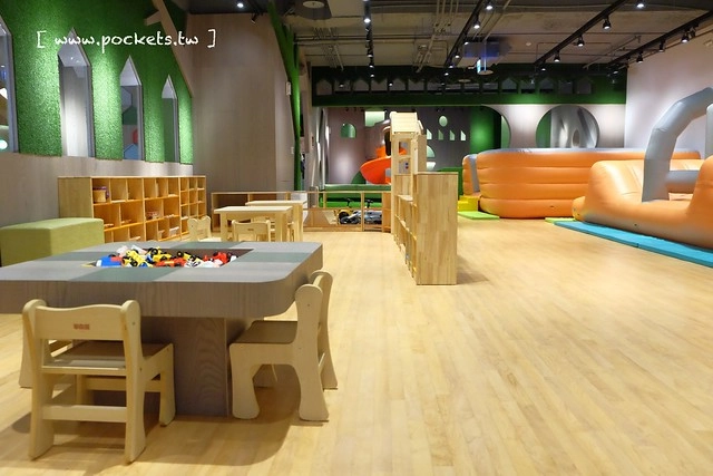 Hide&Seek嘻遊聚親子餐廳┃台中西屯美食：使用德國HABA頂級無毒遊具，沙坑、球池、溜滑梯&hellip;讓小孩子賴著不走的遊戲天堂，餐點的表現也不錯 @飛天璇的口袋