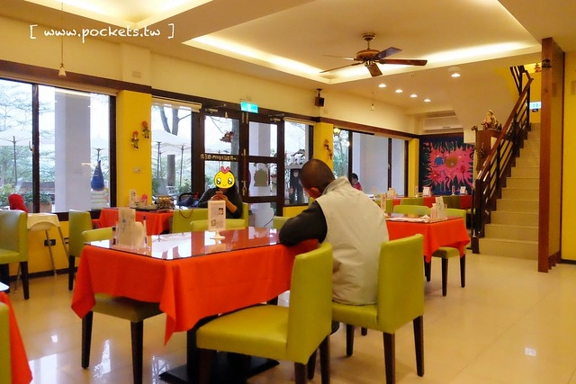 台中新社｜桃李河畔．新社著名景觀餐廳，浪漫森林玻璃屋 @飛天璇的口袋