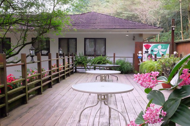 台中新社｜桃李河畔．新社著名景觀餐廳，浪漫森林玻璃屋 @飛天璇的口袋