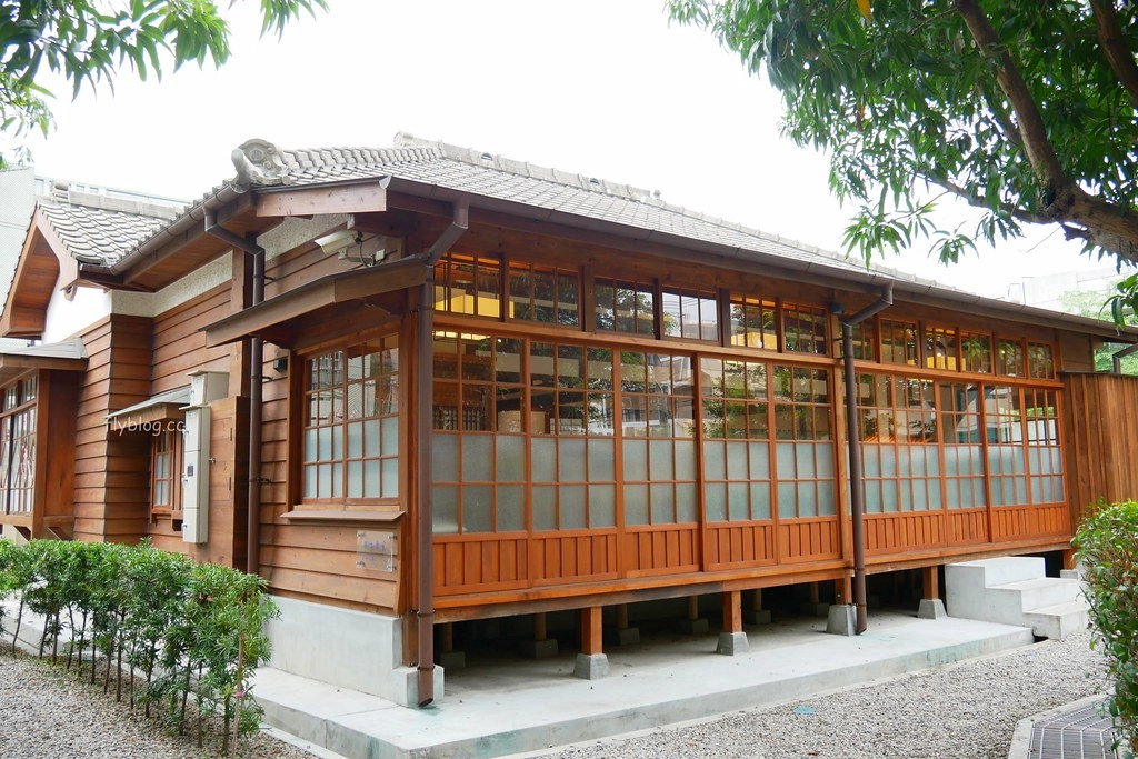 清水國小日式宿舍群｜欣賞和洋折衷建築之美，全台第一座校園古蹟，還有附設遊樂場可以遛小孩 @飛天璇的口袋