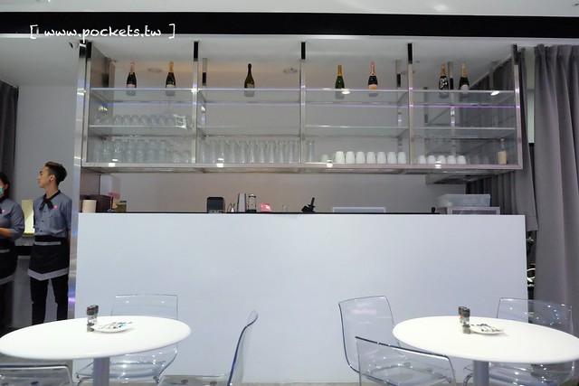 X Burger ┃台中南屯美食：台中最具現代感的美式餐廳，早午餐、晚餐、宵夜&hellip;一應俱全，夜貓子宵夜時段的好選擇 @飛天璇的口袋