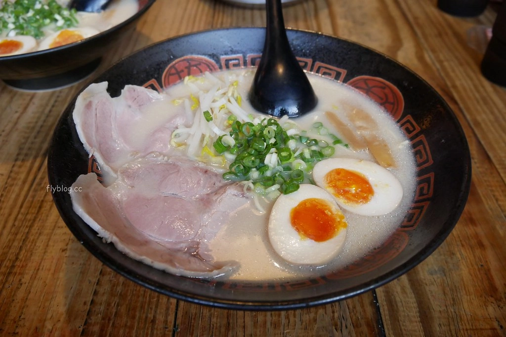 南投草屯｜麵五三屋台拉麵，超隱密的草屯田野拉麵店傳奇，披薩是必點隱藏版美食 @飛天璇的口袋