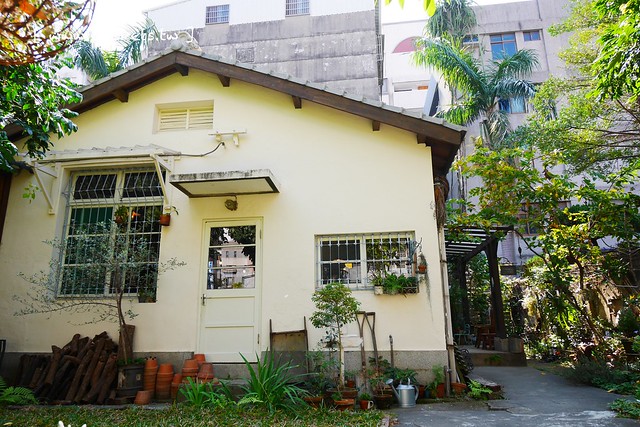 Yokoneco松鼠食堂．リスの食堂┃台中西區美食：只接受FB預約的隱密餐廳，結合花藝和美食，餐點走的是家常味 @飛天璇的口袋