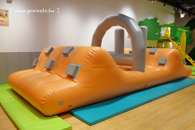 Hide&Seek嘻遊聚親子餐廳┃台中西屯美食：使用德國HABA頂級無毒遊具，沙坑、球池、溜滑梯&hellip;讓小孩子賴著不走的遊戲天堂，餐點的表現也不錯 @飛天璇的口袋