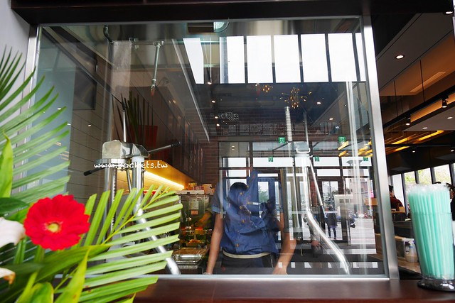 Street Churros ┃台中東區美食：韓國超人氣排隊美食，每日現做吉拿圈專賣店，台中秀泰影城S1館一樓3/31開幕 @飛天璇的口袋