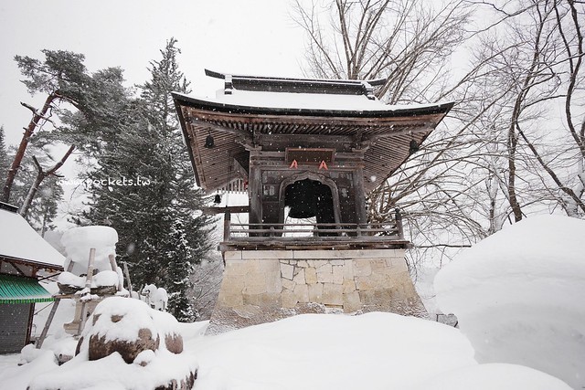 圓藏寺┃福島旅遊景點：赤牛的發源地，日本的三大虚空藏尊之一，摸紅牛許願就會成真哦！ @飛天璇的口袋