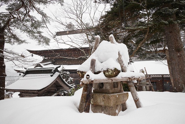 圓藏寺┃福島旅遊景點：赤牛的發源地，日本的三大虚空藏尊之一，摸紅牛許願就會成真哦！ @飛天璇的口袋