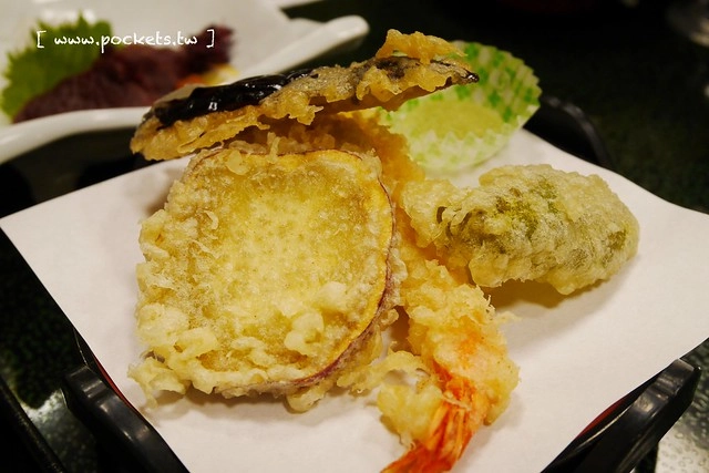 內田屋旅館．Uchidaya┃福島住宿推薦：擁有140年歷史的老旅館，位於圓藏寺旁邊，一泊二食+露天風呂，飯店備有免費wifi，老闆娘服務親切 @飛天璇的口袋