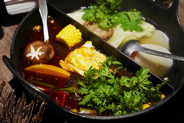 牧沐苑精緻麻辣火鍋┃台中西屯美食：麻辣火鍋中的精品店，美國Prime牛肉、澳洲M9和牛、各式生猛海鮮、專業吃法壽喜燒新上市！ @飛天璇的口袋