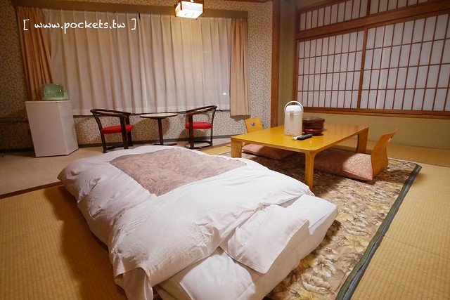 內田屋旅館．Uchidaya┃福島住宿推薦：擁有140年歷史的老旅館，位於圓藏寺旁邊，一泊二食+露天風呂，飯店備有免費wifi，老闆娘服務親切 @飛天璇的口袋