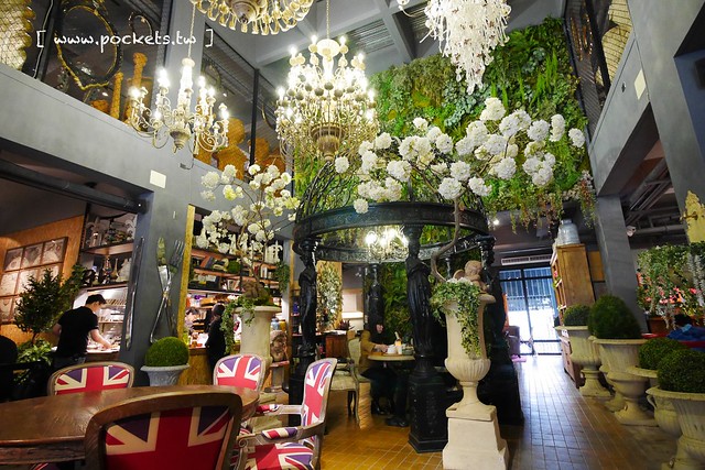 Q Garden Cafe｜有如置身南歐花園的浪漫氛圍，集合早午餐、咖啡、披薩和進口傢俱花器，彰化超漂亮IG打卡新景點(已停業) @飛天璇的口袋