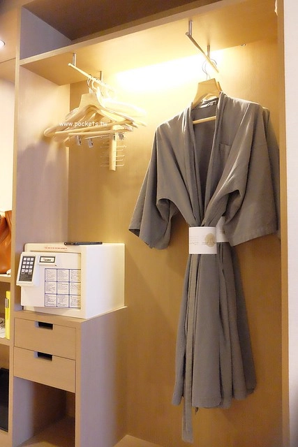 泰國曼谷｜曼谷雅高美居大酒店 Grand Mercure Bangkok Fortune｜MRT捷運站步行3分鐘，Tesco步行5分鐘、對面是Central Plaza百貨 @飛天璇的口袋