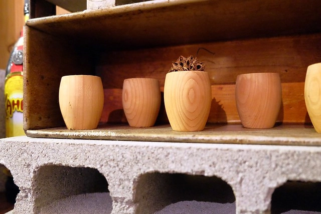 日本沖繩｜ごはん屋de SU-SU-SOON｜內行人才知道的隱藏版美食，沖繩傳統家庭料理，此次沖繩自由行最難忘的一間餐廳，美國村附近美食推薦 @飛天璇的口袋