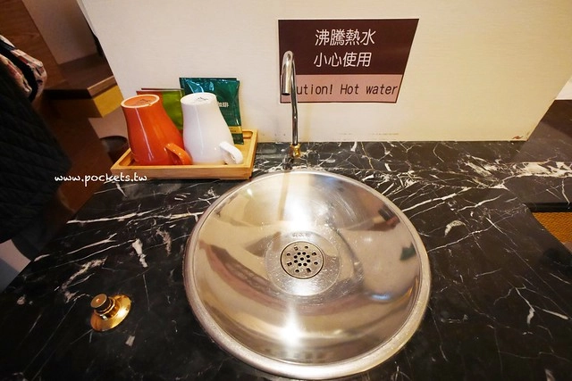 集集棕梠泉民宿┃南投民宿推薦：夏日南洋風情的優質民宿，擁有獨立大浴缸、免費wifi、腳踏車出借 @飛天璇的口袋